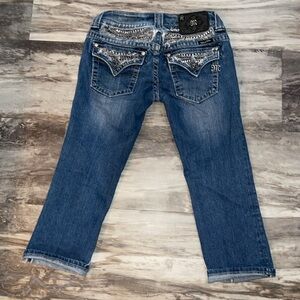 Miss Me Bling capri denim jeans Women’s 26 rhinestones distressed stretch